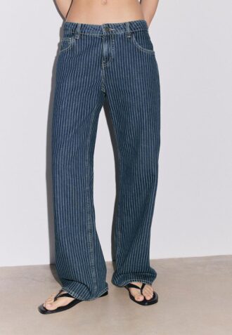 Jeans holgados a rayas de cintura media