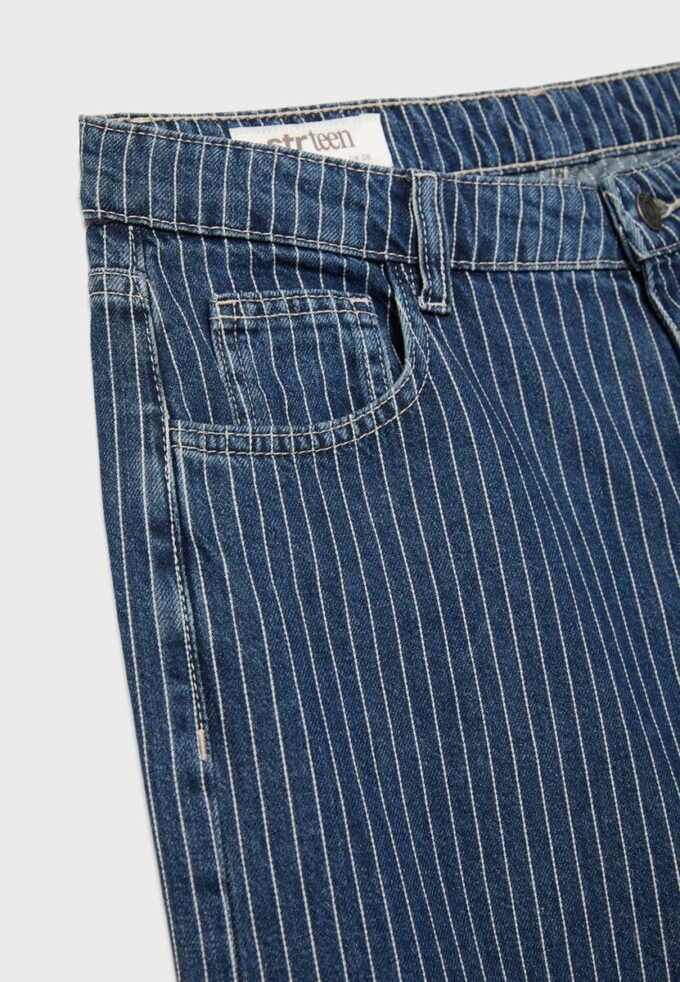 Jeans holgados a rayas de cintura media Jeans holgados a rayas de cintura media