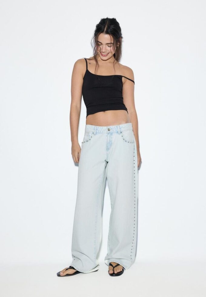 Jeans holgados Wide Leg con tachuelas Jeans holgados Wide Leg con tachuelas