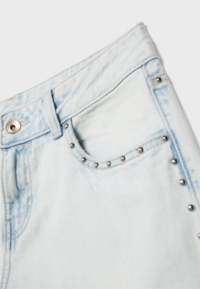 Jeans holgados Wide Leg con tachuelas Jeans holgados Wide Leg con tachuelas