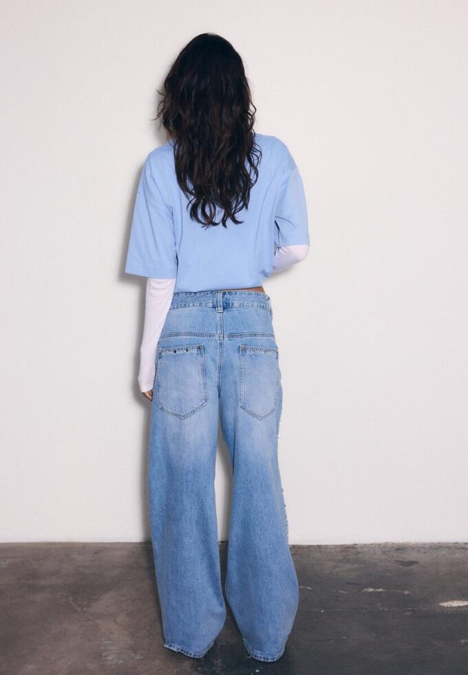 Jeans superholgados con estrellas laterales Jeans superholgados con estrellas laterales