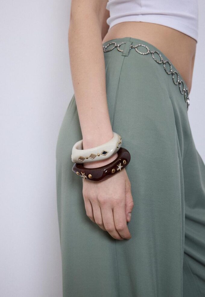 Juego de 2 pulseras con estrellas y brillantes