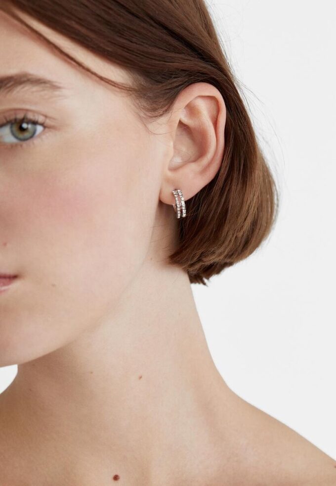 Juego de 9 aretes de aro con diamantes de imitación y perlas
