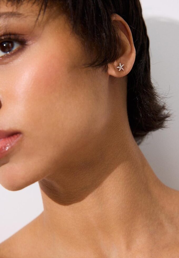 Juego de 9 aretes de estrella de mar con diamantes de imitación Juego de 9 aretes de estrella de mar con diamantes de imitación