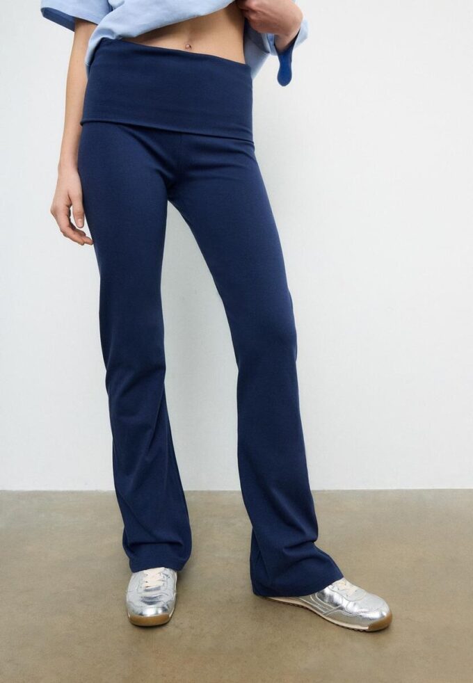 Leggings acampanados Leggings acampanados