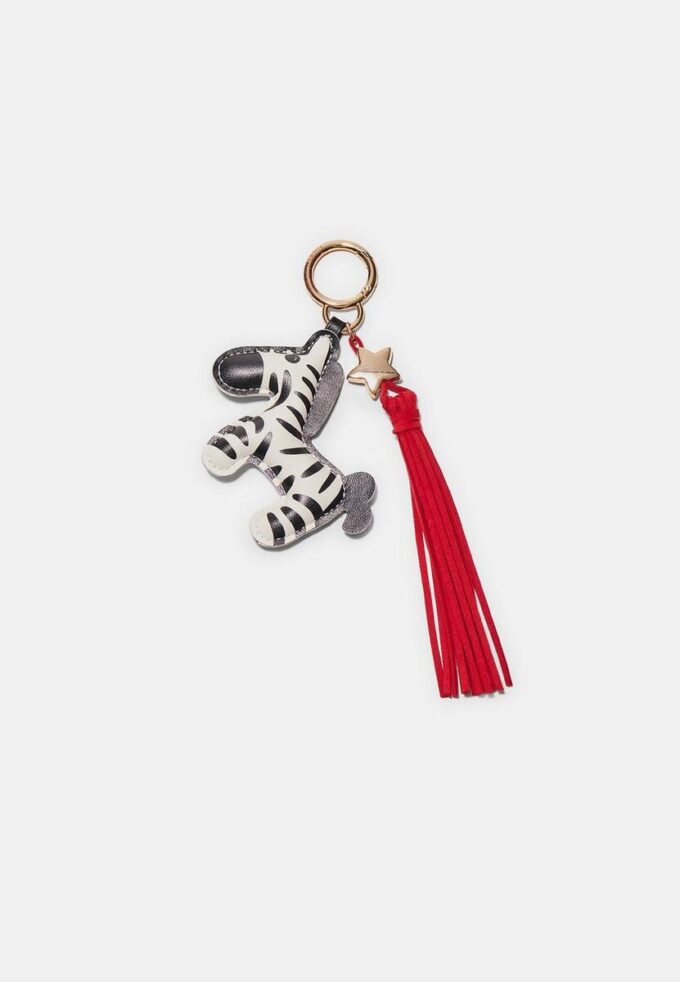 Llavero con charm de cebra