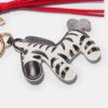 Llavero con charm de cebra