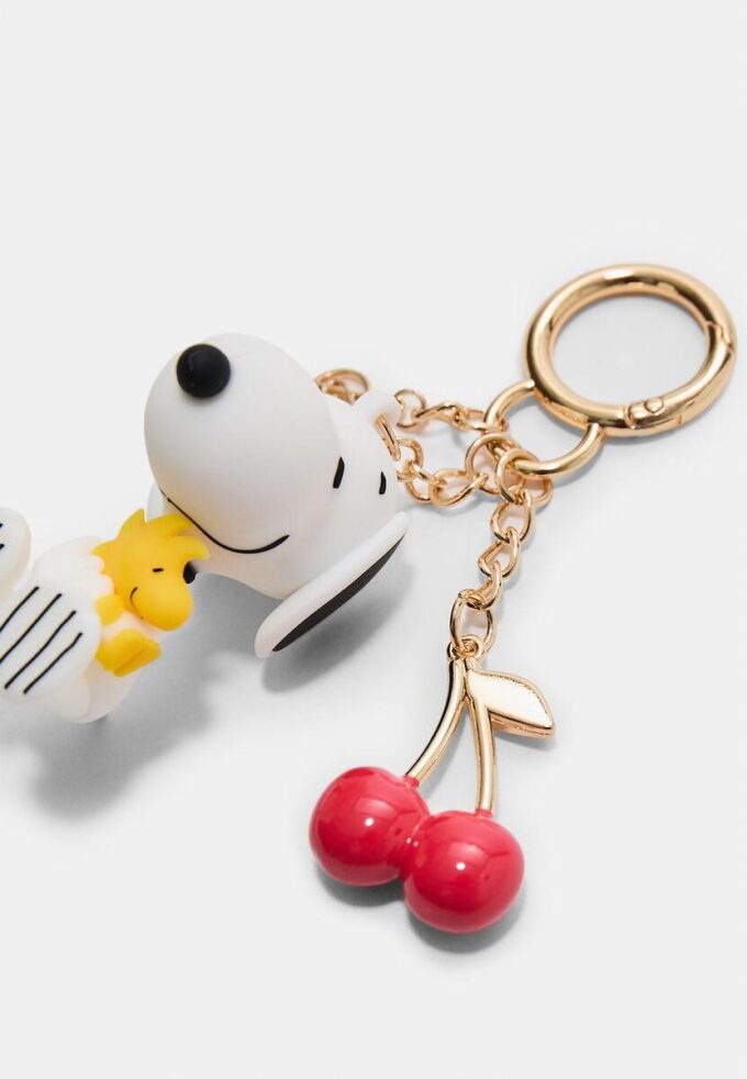 Llavero con charm de Snoopy