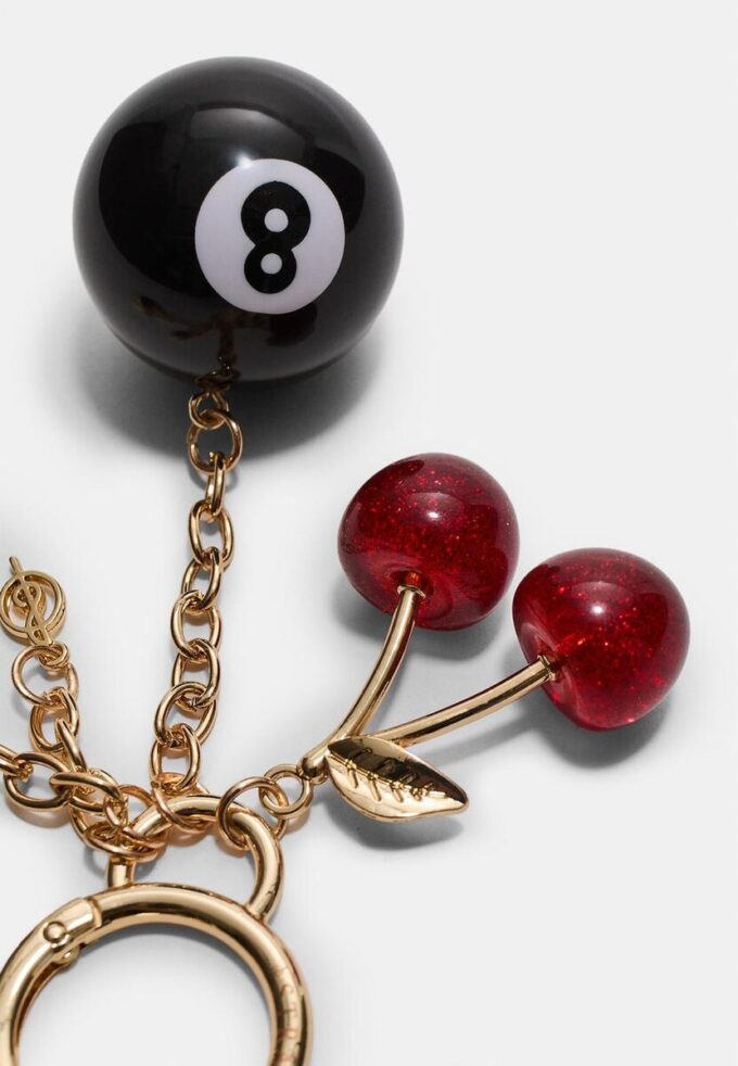 Llavero con charm número 8