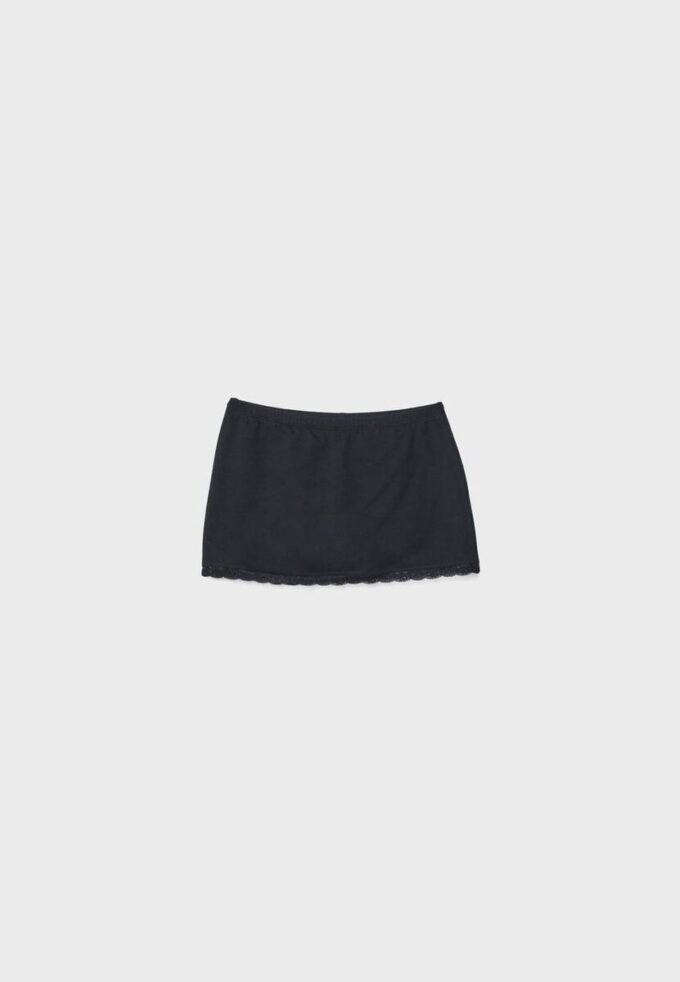 Minifalda-Skort con ribete de encaje Minifalda-Skort con ribete de encaje