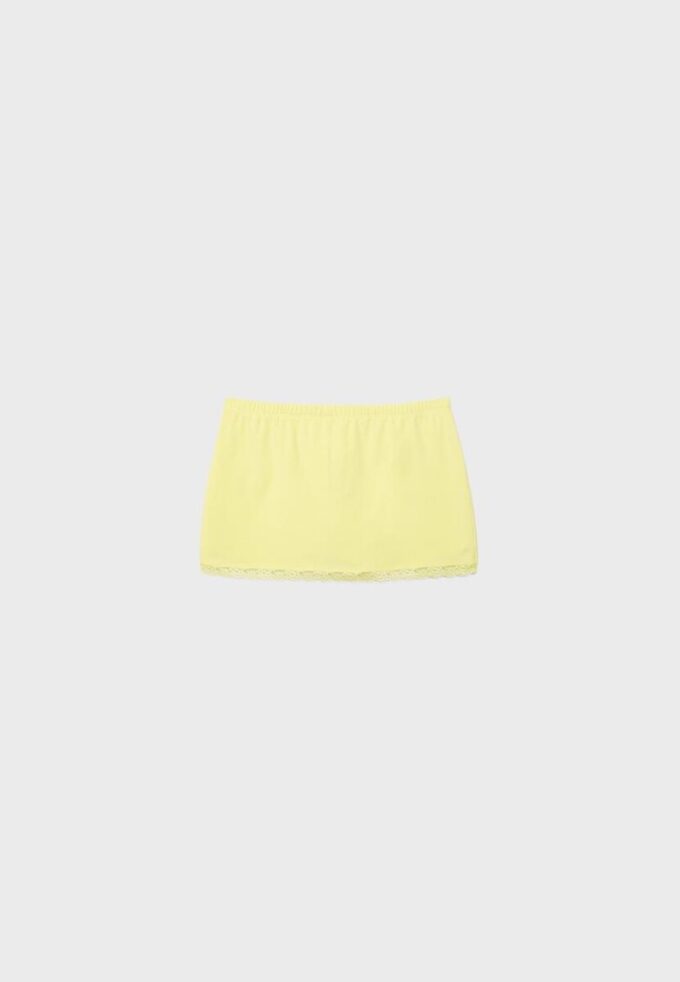 Minifalda-Skort con ribete de encaje Minifalda-Skort con ribete de encaje