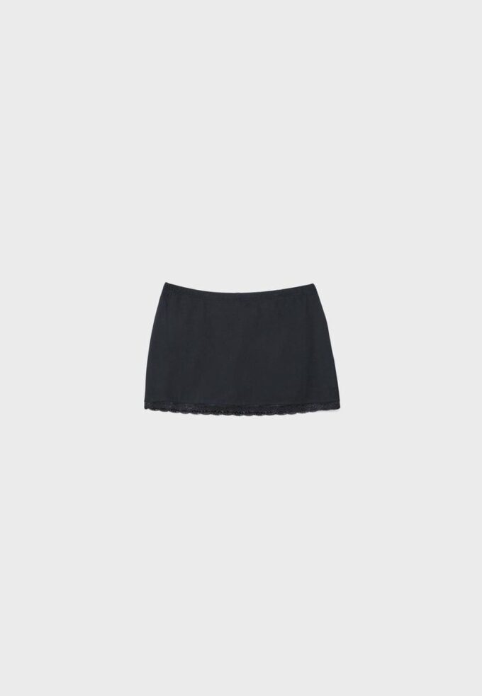 Minifalda-Skort con ribete de encaje Minifalda-Skort con ribete de encaje