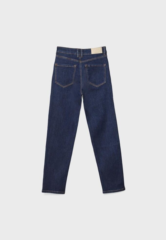 Mom Jeans de corte ajustado D10 Mom Jeans de corte ajustado D10