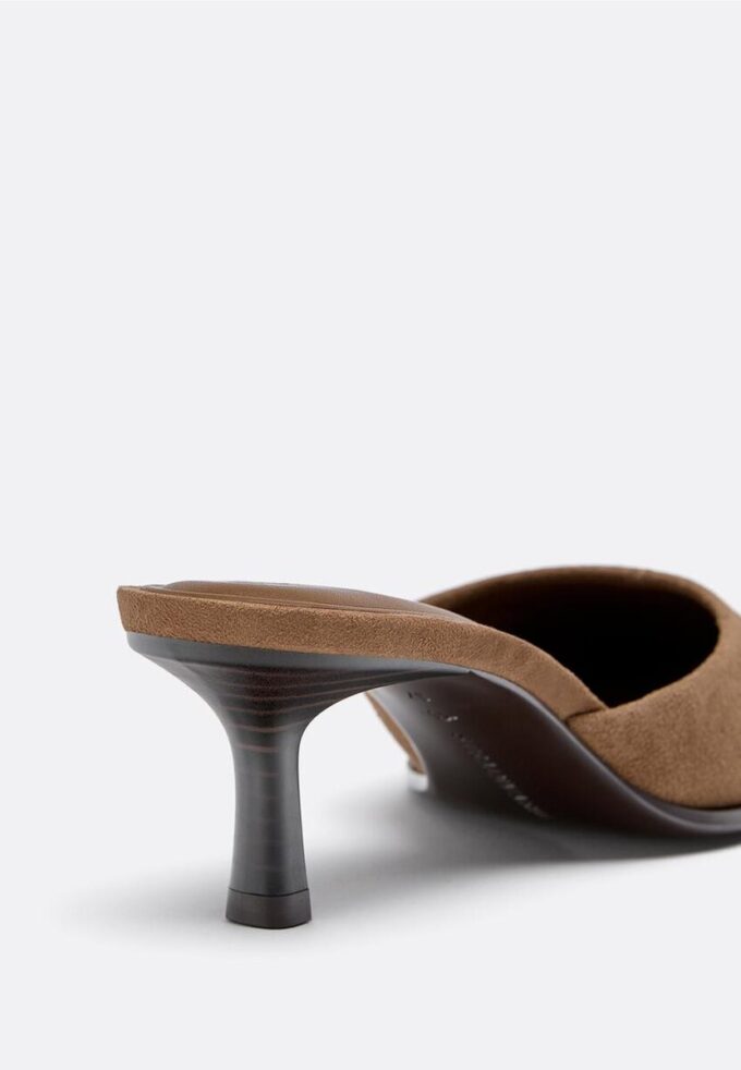 Mules de tacón bajo de piel