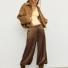 Pantalones acampanados de satén elegantes Pantalones acampanados de satén elegantes