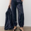 Pantalones acampanados de satén elegantes Pantalones acampanados de satén elegantes