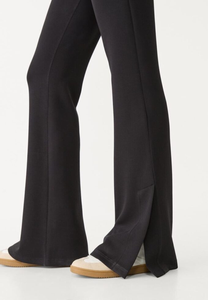 Pantalones acampanados de tacto suave Pantalones acampanados de tacto suave