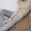 Pantalones acampanados de tacto suave con detalle de costura frontal Pantalones acampanados de tacto suave con detalle de costura frontal