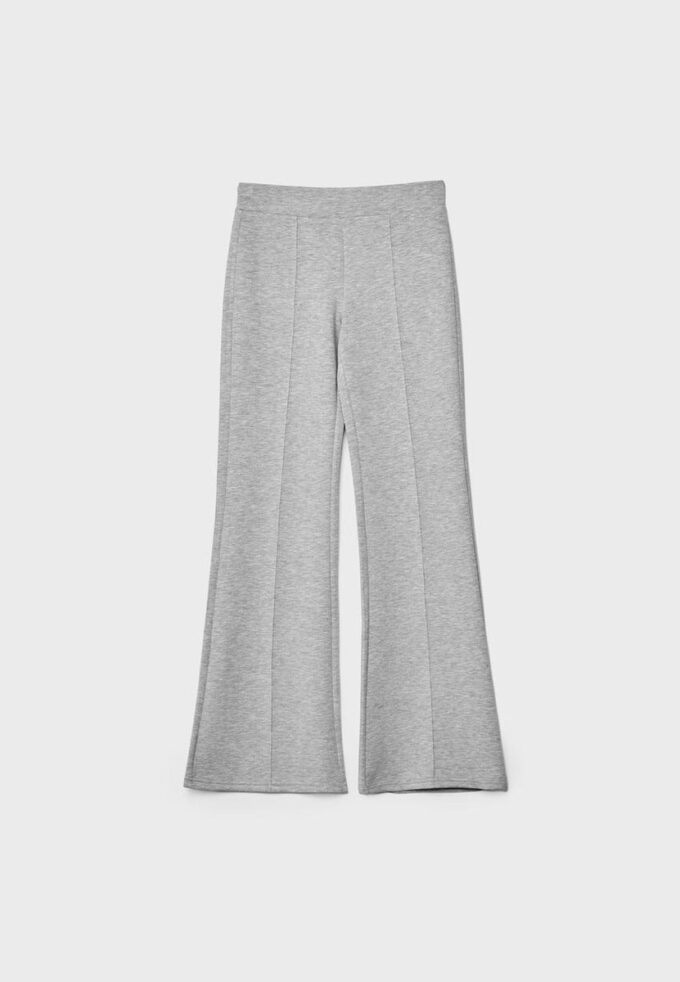 Pantalones acampanados de tacto suave con detalle de costura frontal Pantalones acampanados de tacto suave con detalle de costura frontal