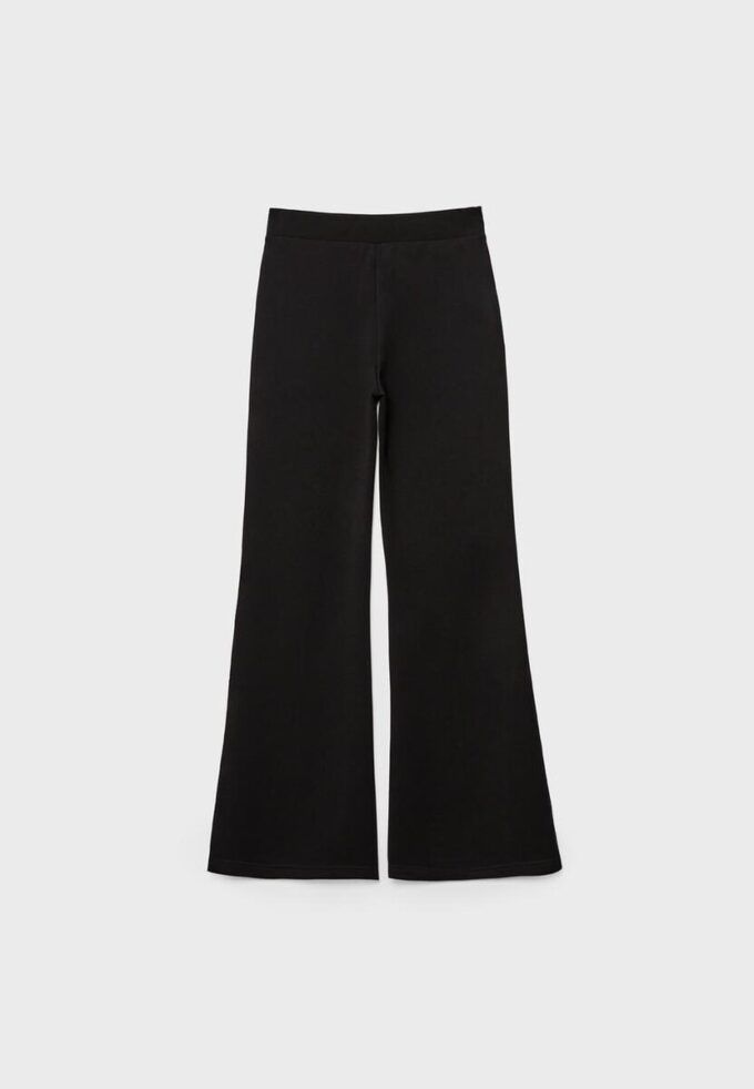 Pantalones acampanados de tacto suave con detalle de costura frontal Pantalones acampanados de tacto suave con detalle de costura frontal