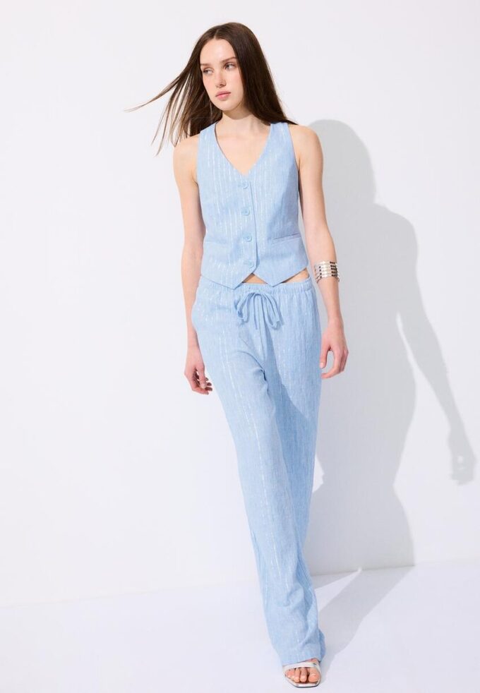 Pantalones con efecto lino y hilos metálicos fluidos Pantalones con efecto lino y hilos metálicos fluidos