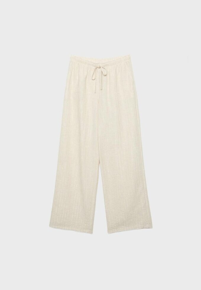 Pantalones con efecto lino y hilos metálicos fluidos Pantalones con efecto lino y hilos metálicos fluidos