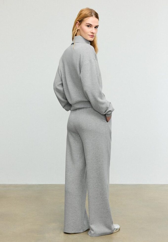 Pantalones con pinzas de tacto suave Pantalones con pinzas de tacto suave
