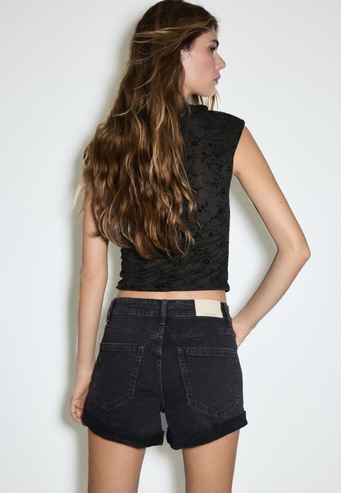 Pantalones cortos D85 Slim Mom Fit Pantalones cortos D85 Slim Mom Fit