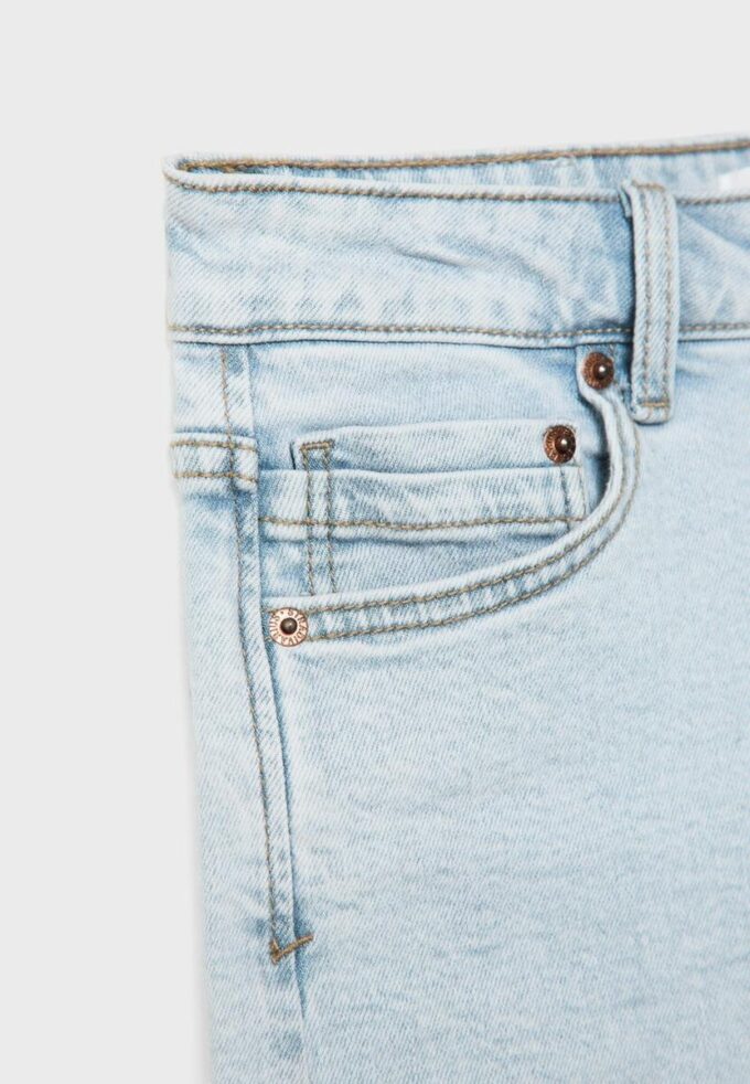 Pantalones cortos D85 Slim Mom Fit Pantalones cortos D85 Slim Mom Fit