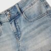 Pantalones cortos de mezclilla con dobladillo Pantalones cortos de mezclilla con dobladillo