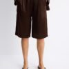 Pantalones cortos de satén con pinzas Pantalones cortos de satén con pinzas