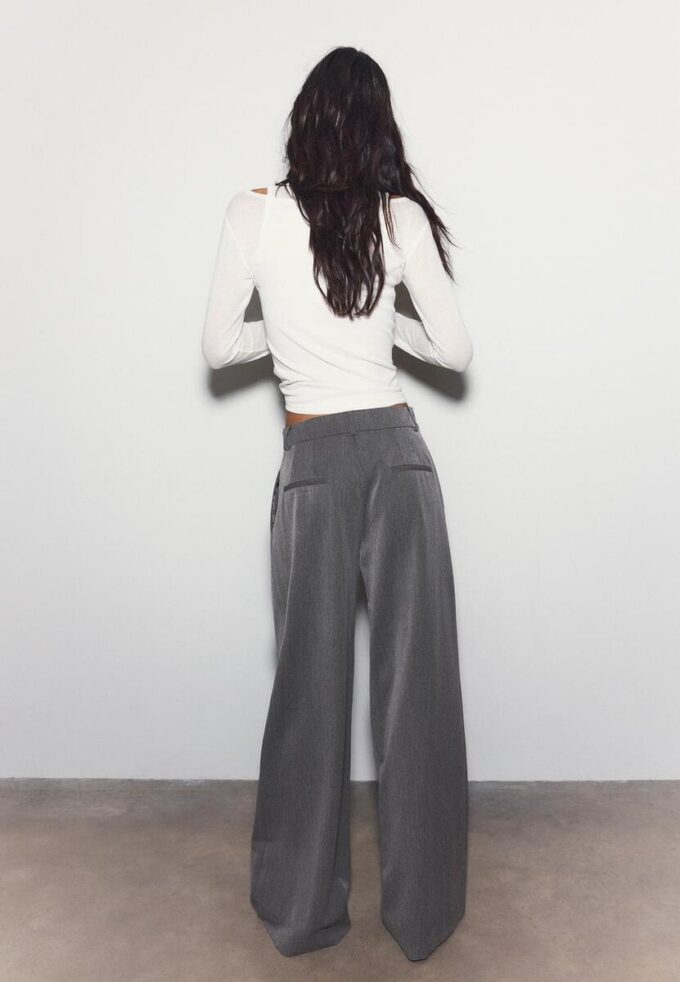 Pantalones de corte ancho con pinzas Pantalones de corte ancho con pinzas