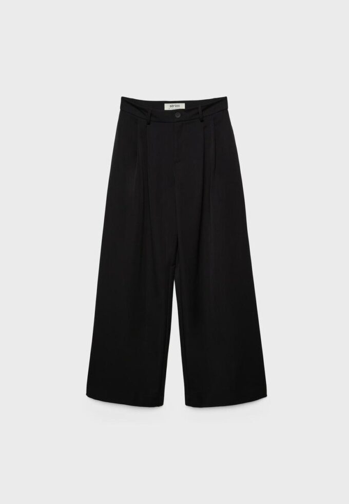 Pantalones de corte ancho con pinzas Pantalones de corte ancho con pinzas