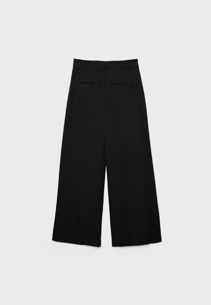 Pantalones de corte ancho con pinzas Pantalones de corte ancho con pinzas
