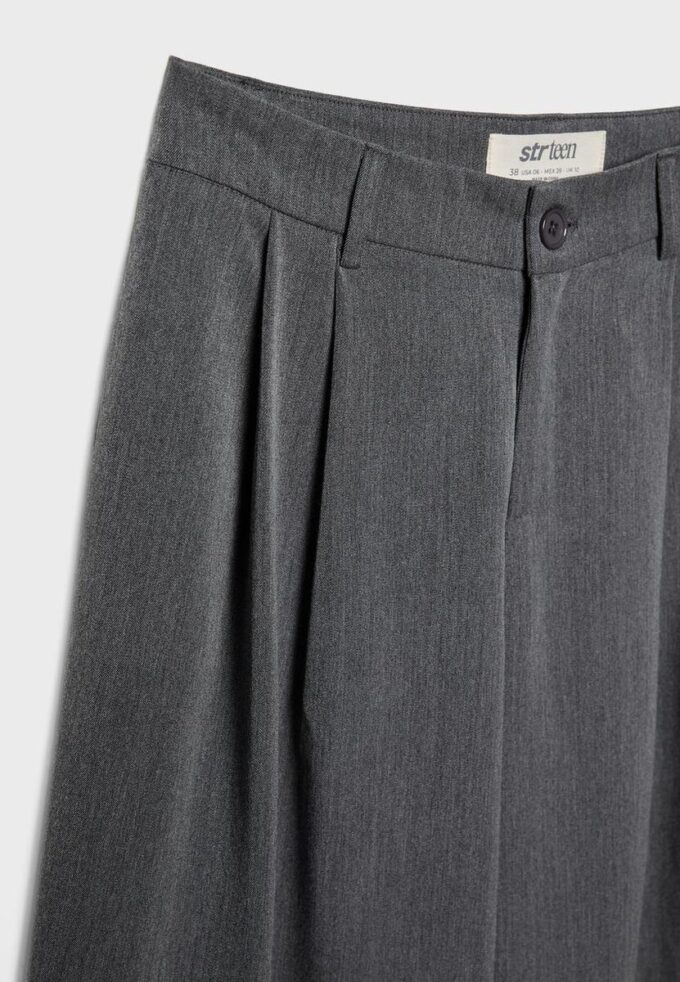 Pantalones de corte ancho con pinzas Pantalones de corte ancho con pinzas