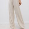 Pantalones de corte recto con efecto arrugado Pantalones de corte recto con efecto arrugado
