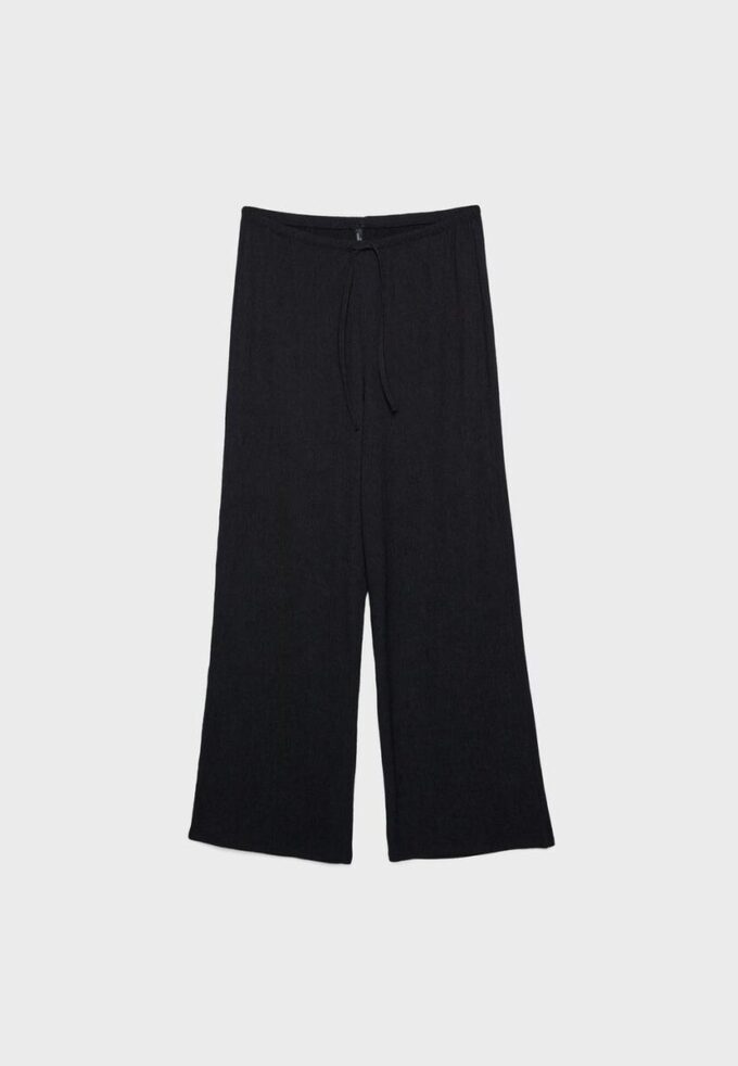 Pantalones de corte recto con efecto arrugado Pantalones de corte recto con efecto arrugado