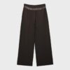 Pantalones de lyocell con pinzas y cadena Pantalones de lyocell con pinzas y cadena