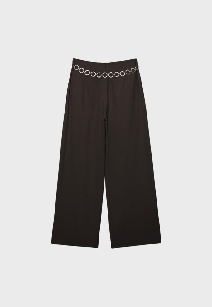 Pantalones de lyocell con pinzas y cadena Pantalones de lyocell con pinzas y cadena