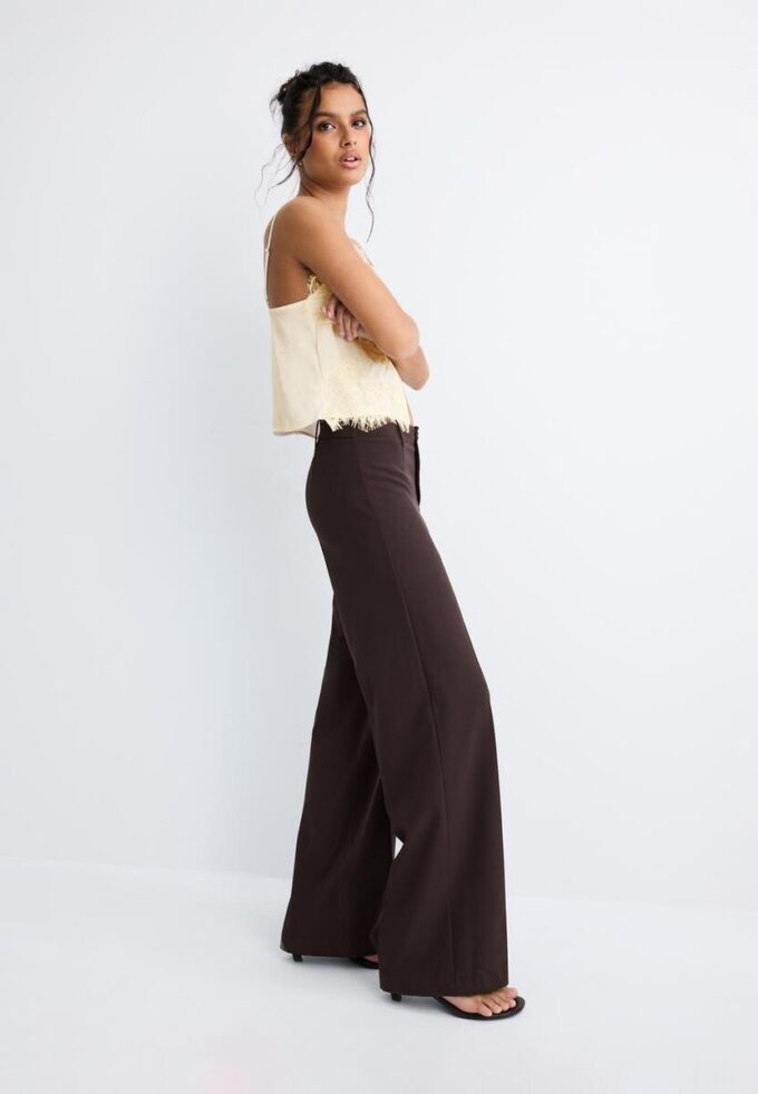 Pantalones de pierna ancha Pantalones de pierna ancha