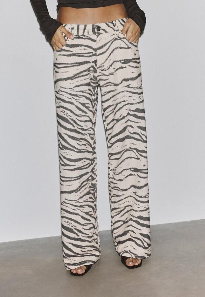 Pantalones de pierna ancha Pantalones de pierna ancha
