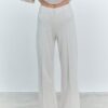 Pantalones de punto con detalle de costura Pantalones de punto con detalle de costura