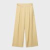 Pantalones de satén con detalle de cadena Pantalones de satén con detalle de cadena