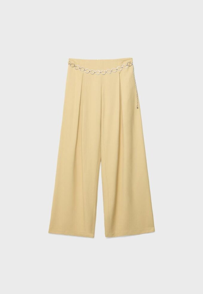 Pantalones de satén con detalle de cadena Pantalones de satén con detalle de cadena