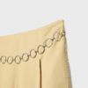 Pantalones de satén con detalle de cadena Pantalones de satén con detalle de cadena