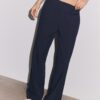 Pantalones elegantes con bolsillos Pantalones elegantes con bolsillos