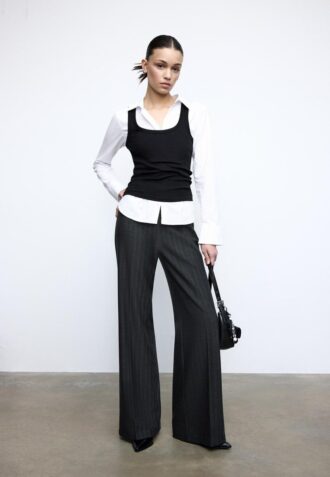 Pantalones elegantes de corte holgado