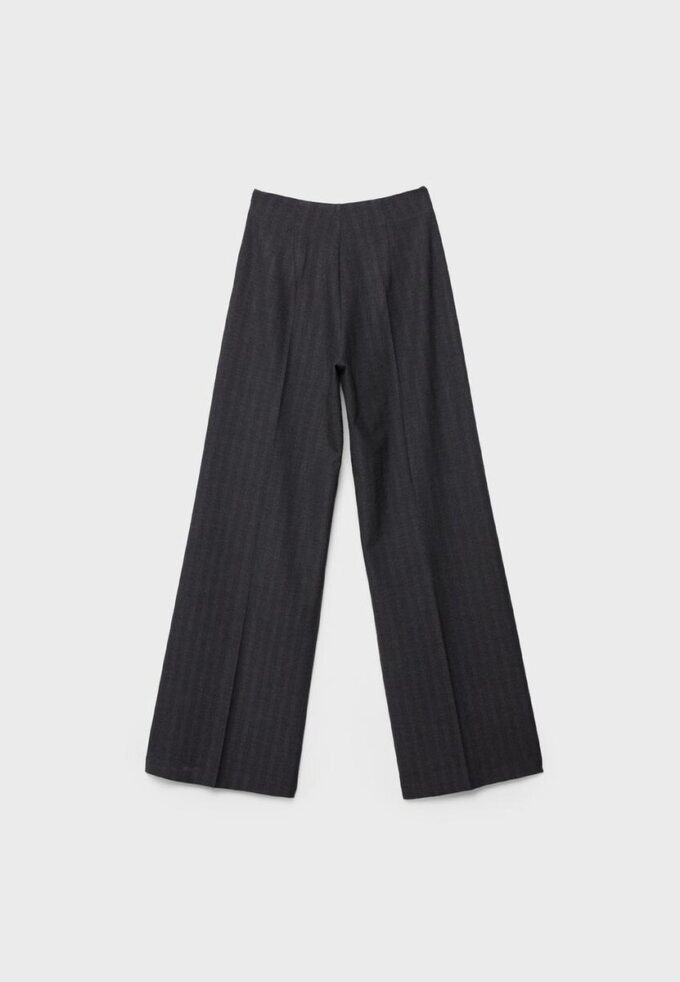 Pantalones elegantes de corte holgado Pantalones elegantes de corte holgado
