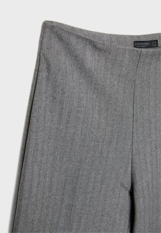 Pantalones elegantes de corte holgado Pantalones elegantes de corte holgado