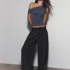 Pantalones elegantes de corte recto con pinzas